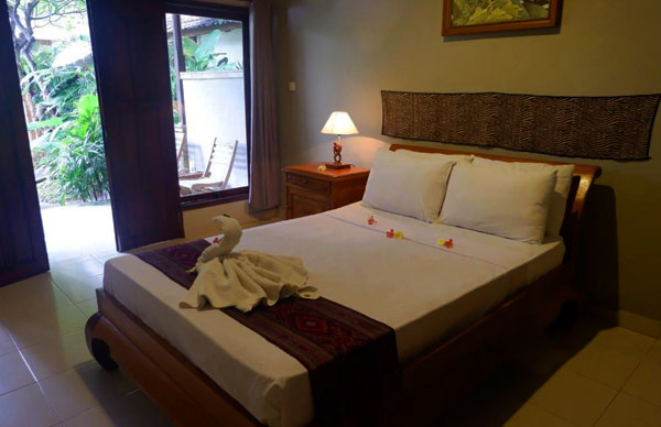 Sunshine Bungalows - Deluxe Room
